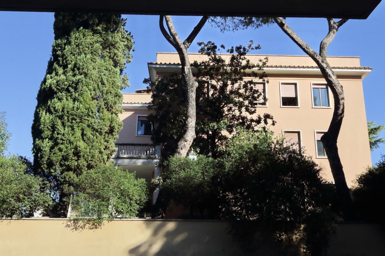 Druso Dream Apartment Colosseo Рим Екстер'єр фото