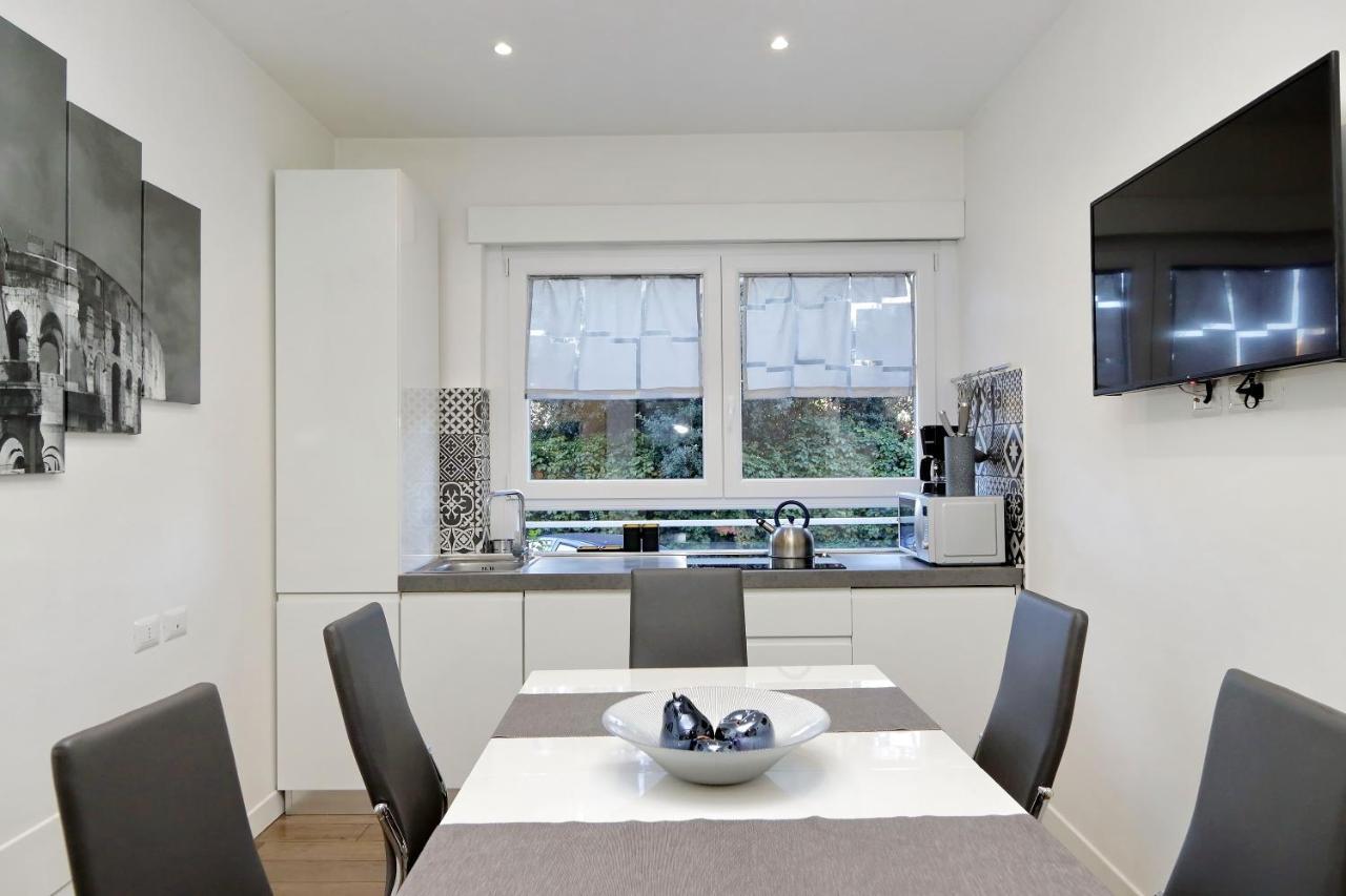 Druso Dream Apartment Colosseo Рим Екстер'єр фото