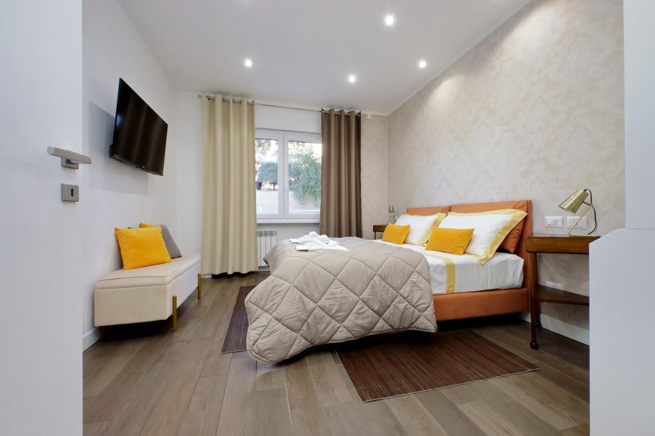 Druso Dream Apartment Colosseo Рим Екстер'єр фото
